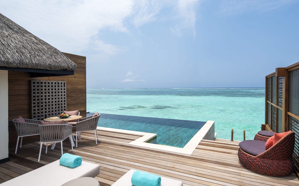 Sunrise Family Water Villa with Pool